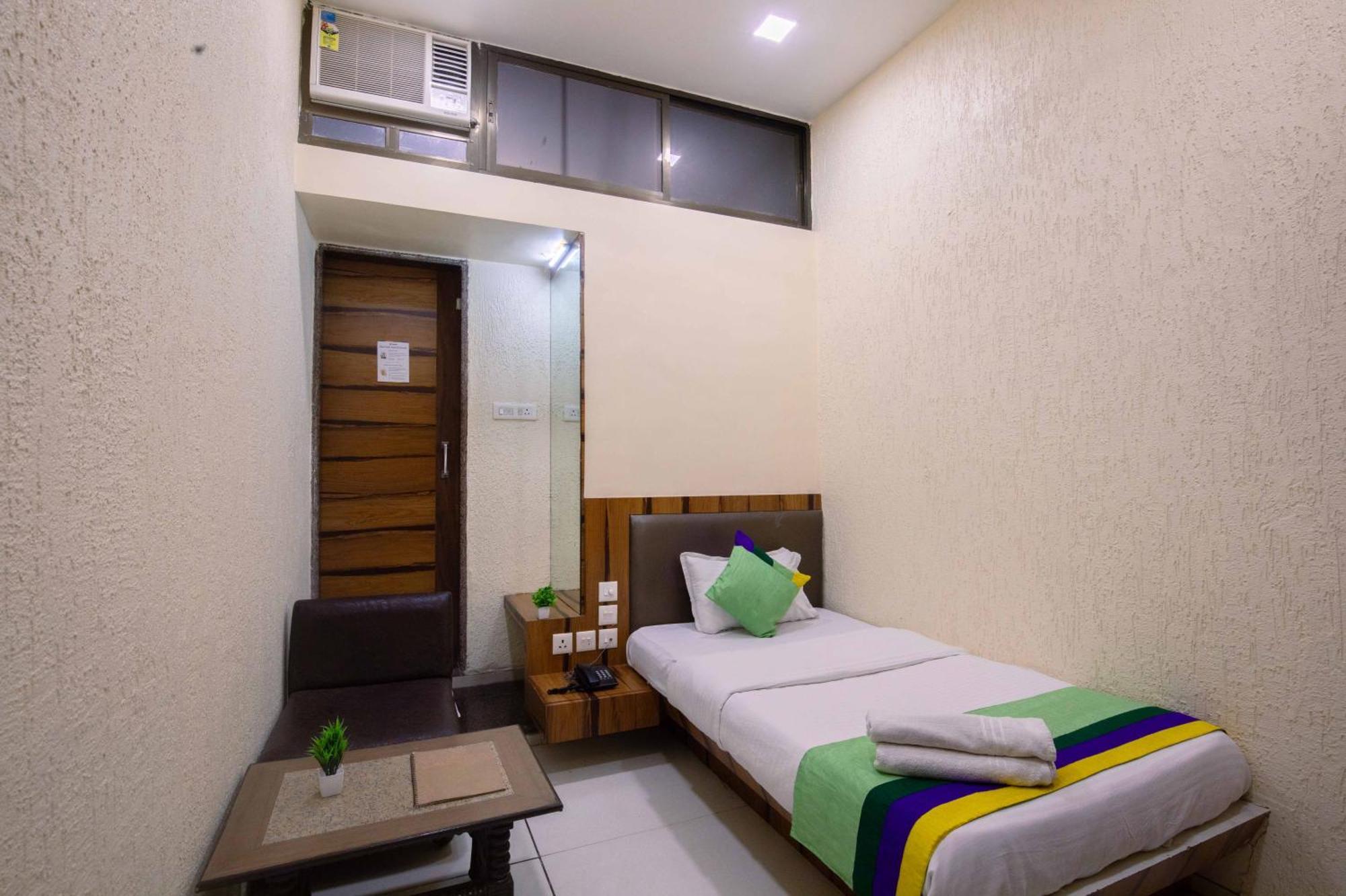 Hotel Treebo Hiramani Parel Lalbaug